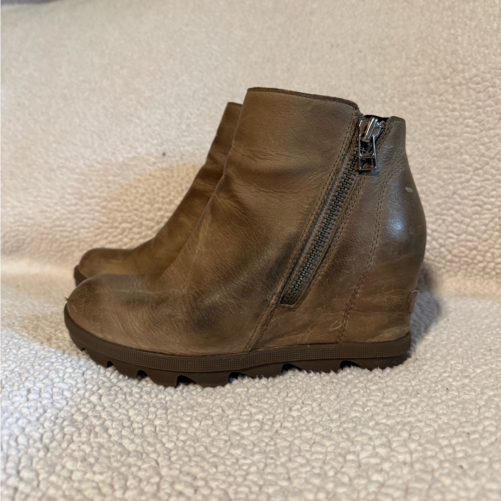 SOREL ladies booties